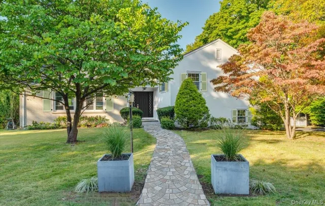 $1,850,000 | 15 Hillside Road, Bronxville, NY 10708