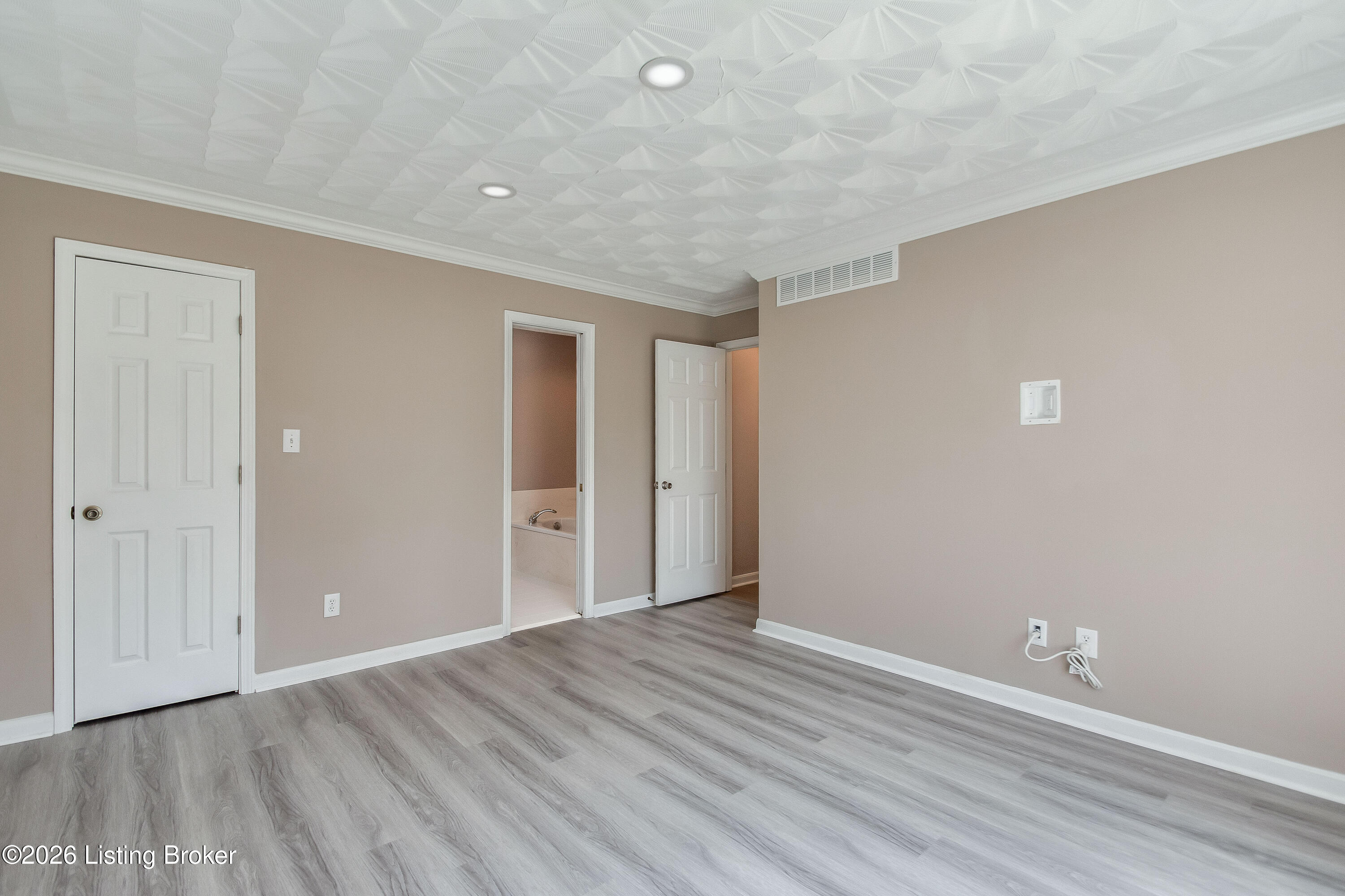 6710 Grandfield Road Louisville, KY 40258 - Photo 32 of 50 6710_Grandfield_Rd_40258_546