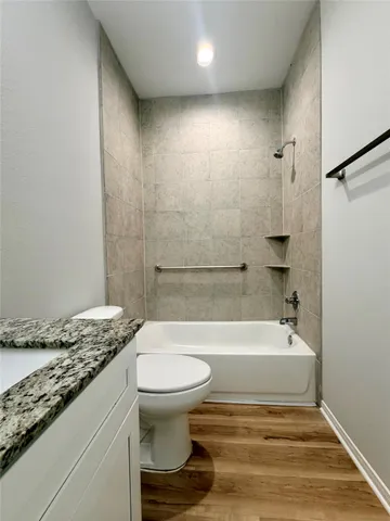 $1,300 | 502 Ross Sterling Avenue, Unit A, Anahuac, TX 77514