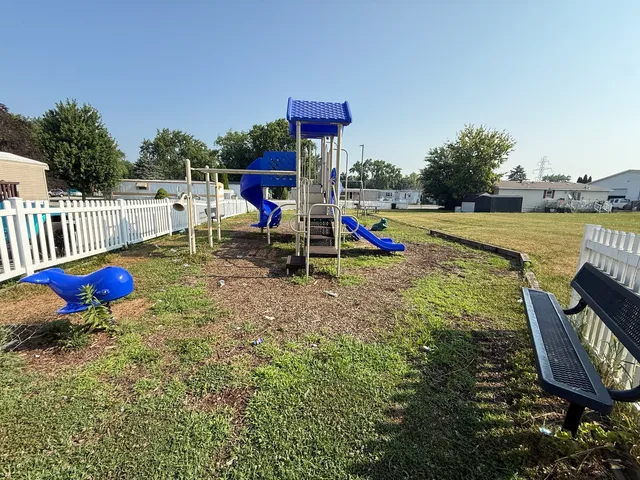 $47,900 | 1712 South Dixie Highway, Unit 214, Crete, IL 60417