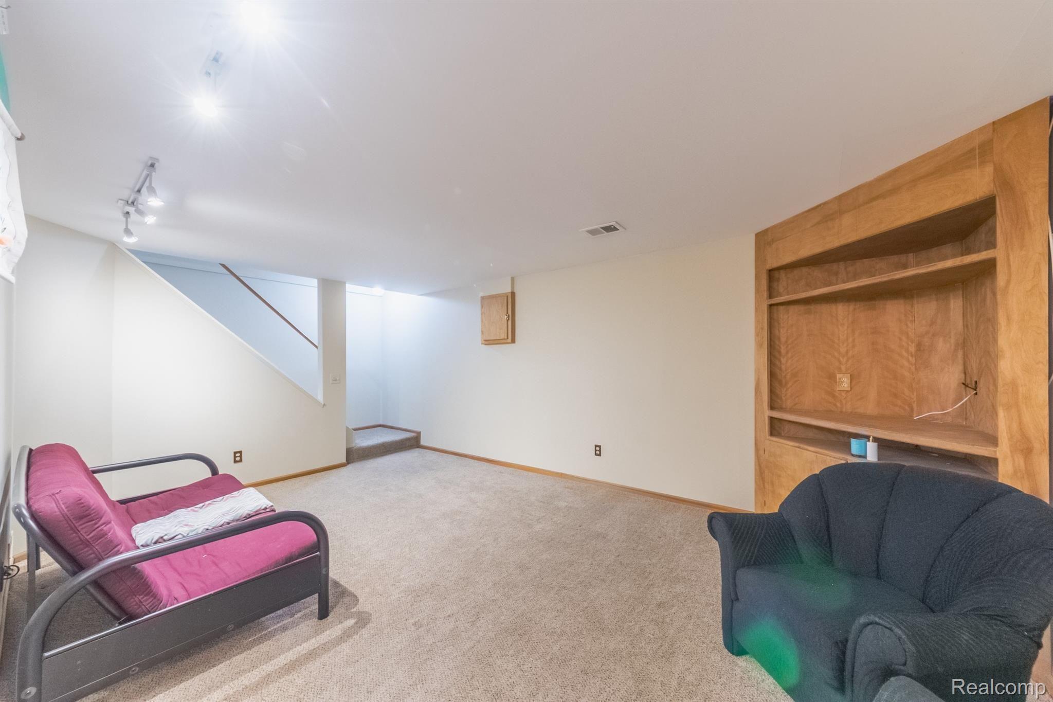 39981 Crosswinds Road Novi, MI 48375 - Photo 14 of 23 Welcome Home (14).jpg