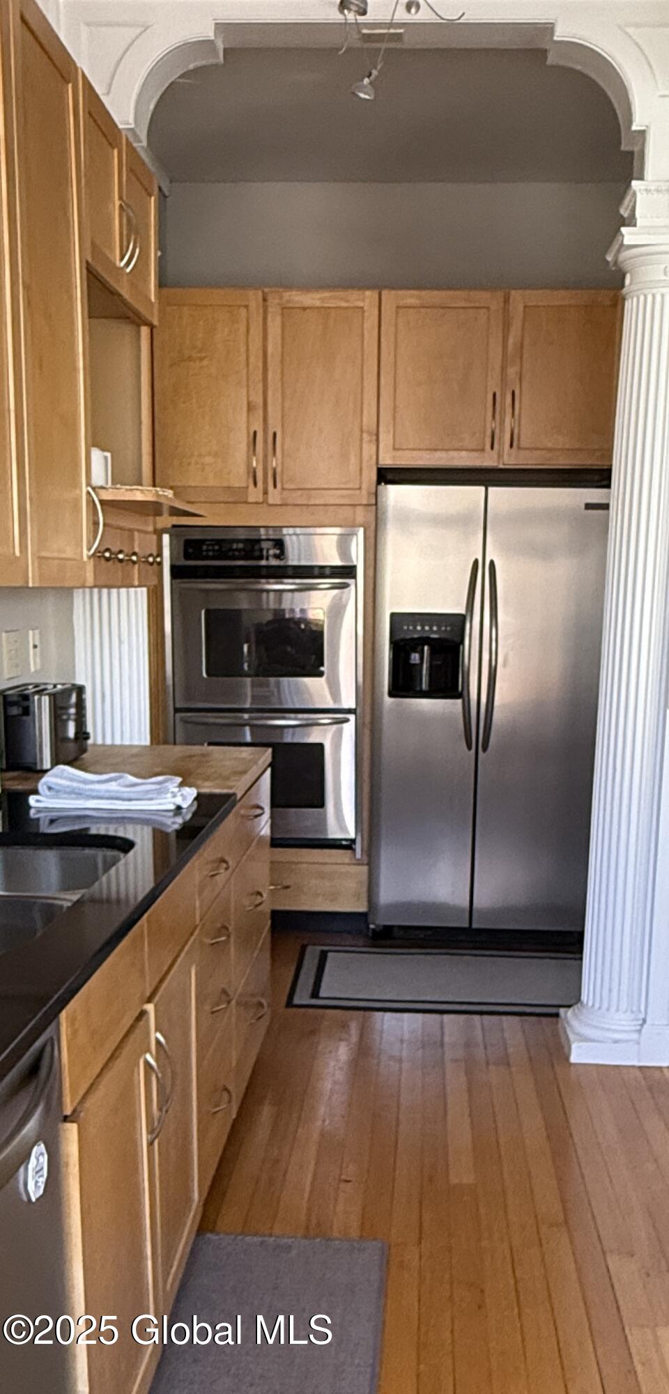 41 2nd Street Troy, NY 12180 - Photo 48 of 66 refrigerator and double oven