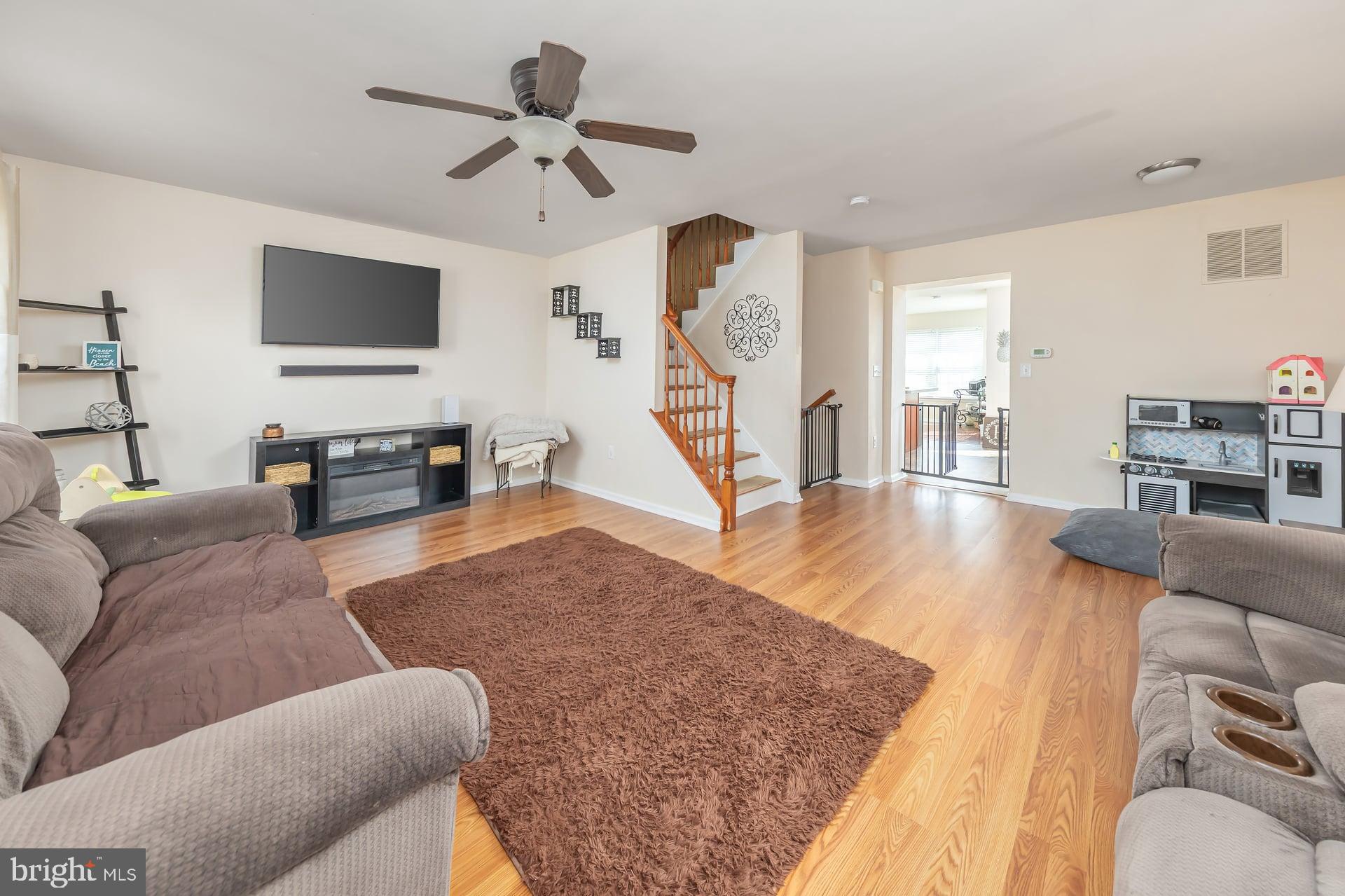 1024 Moore Road West Deptford, NJ 08086 - Photo 13 of 18 Family Room