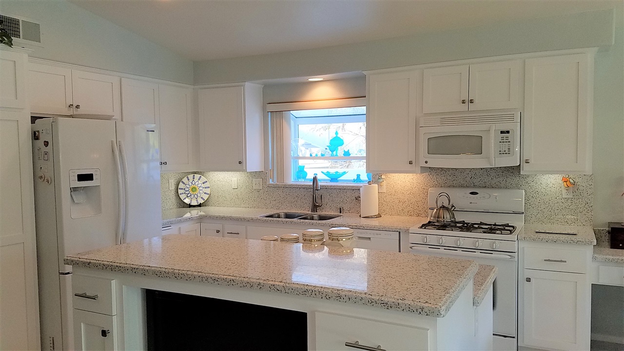 8507 Mesa Heights Road Santee, CA 92071 - Photo 10 of 23 Gallery Image 10