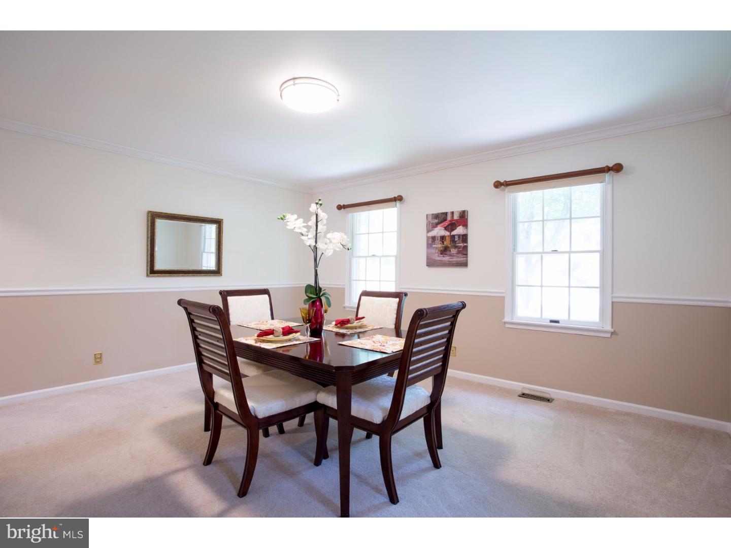 114 Cameron Drive Hockessin, DE 19707 - Photo 3 of 25