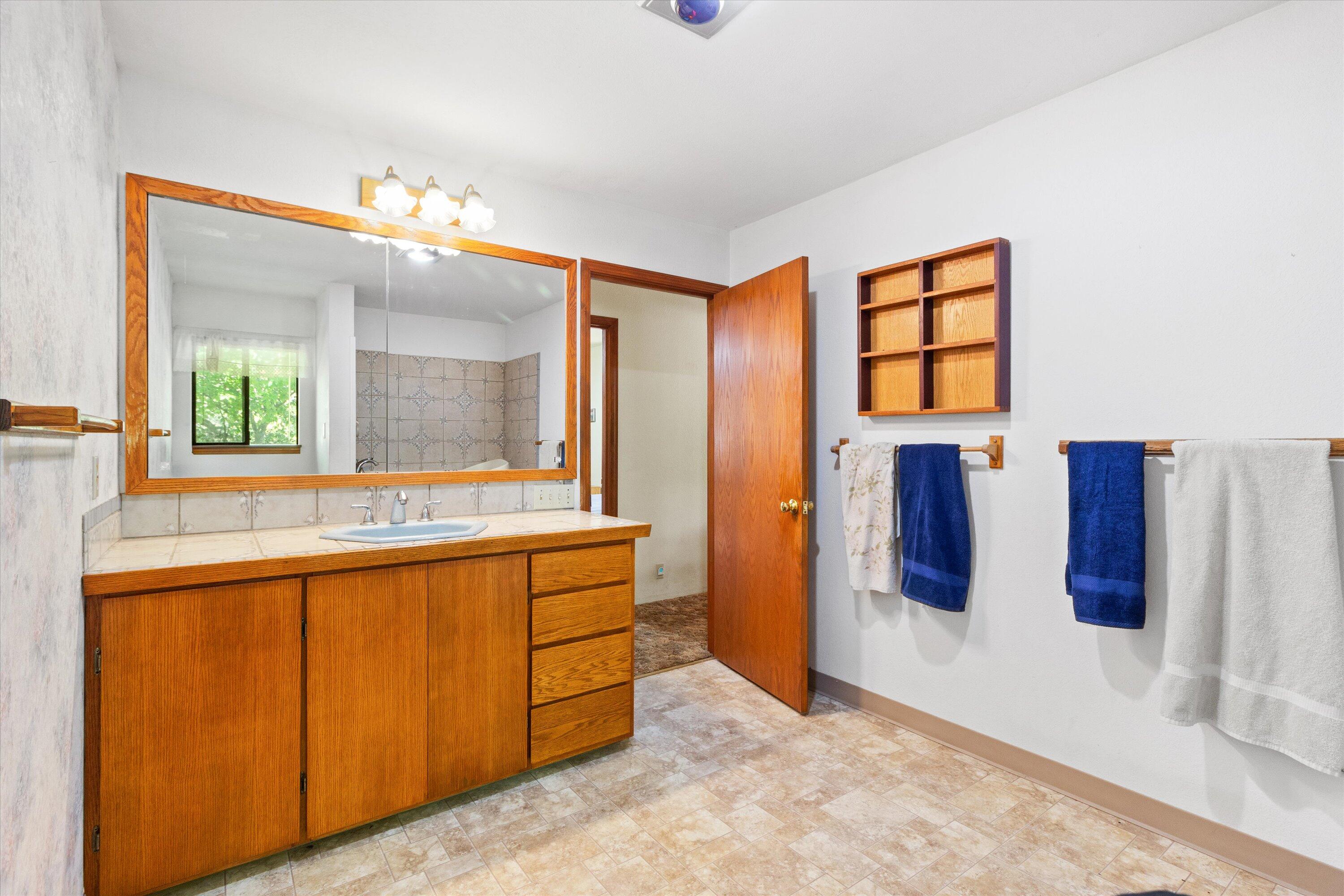 5442 Hugo Road Grants Pass, OR 97526 - Photo 24 of 41 19-5442 Hugo Rd-19