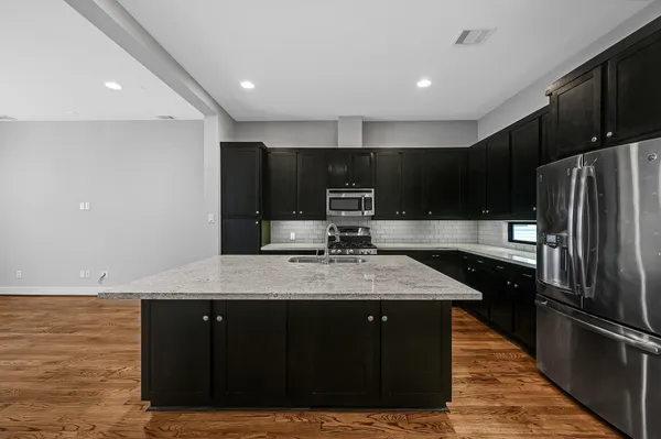 $2,600 | 3306 McKinney Street, Houston, TX 77003