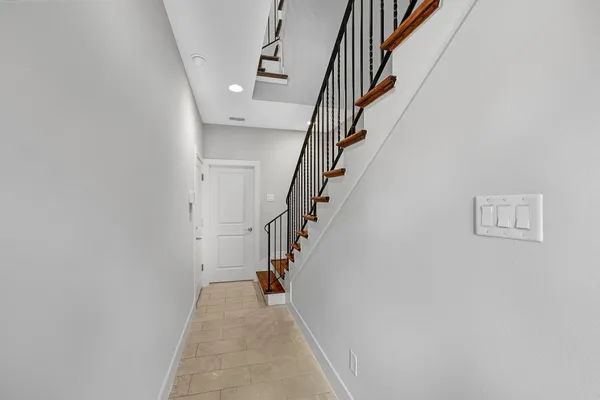 $2,600 | 3306 McKinney Street, Houston, TX 77003