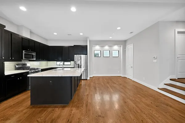 $2,600 | 3306 McKinney Street, Houston, TX 77003