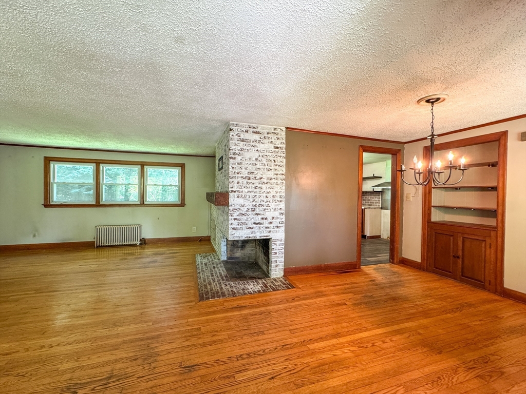 143 Log Plain Road Greenfield, MA 01301 - Photo 9 of 37