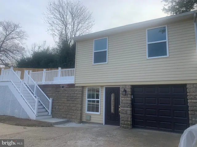 $2,900 | 6417 Knollbrook Drive, Unit 2, Hyattsville, MD 20783