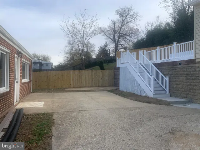 $2,900 | 6417 Knollbrook Drive, Unit 2, Hyattsville, MD 20783