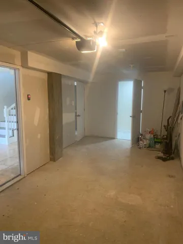 $2,900 | 6417 Knollbrook Drive, Unit 2, Hyattsville, MD 20783