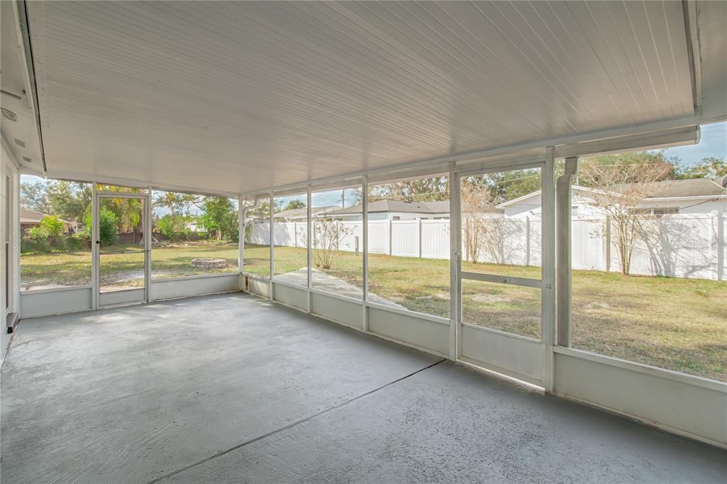 616 Highview Circle North Brandon, FL 33510 - Photo 33 of 41 a view of an empty room with a large window