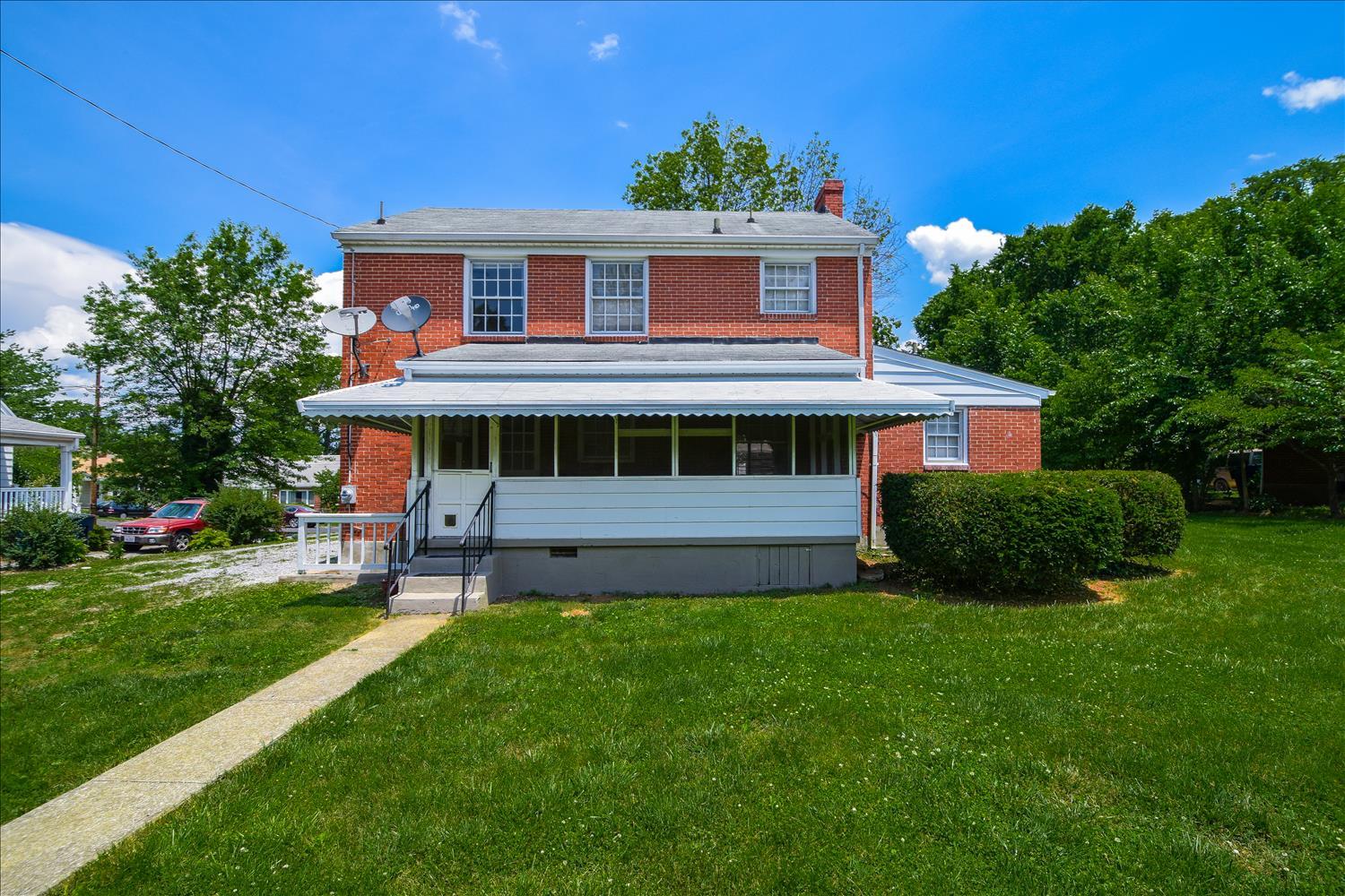3234 Oliver Road Northeast Roanoke, VA 24012 - Photo 4 of 31 Rear