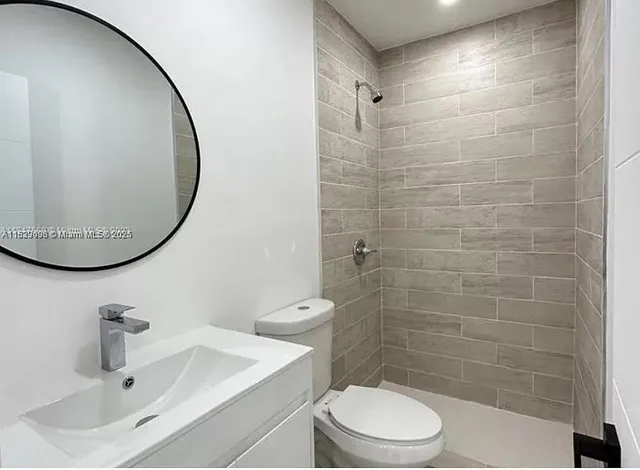 $2,950 | 103 Northwest 68th Terrace, Unit 103, Miami, FL 33150