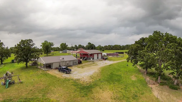 $625,000 | 463B Northeast 88th Lane, Lamar, MO 64759