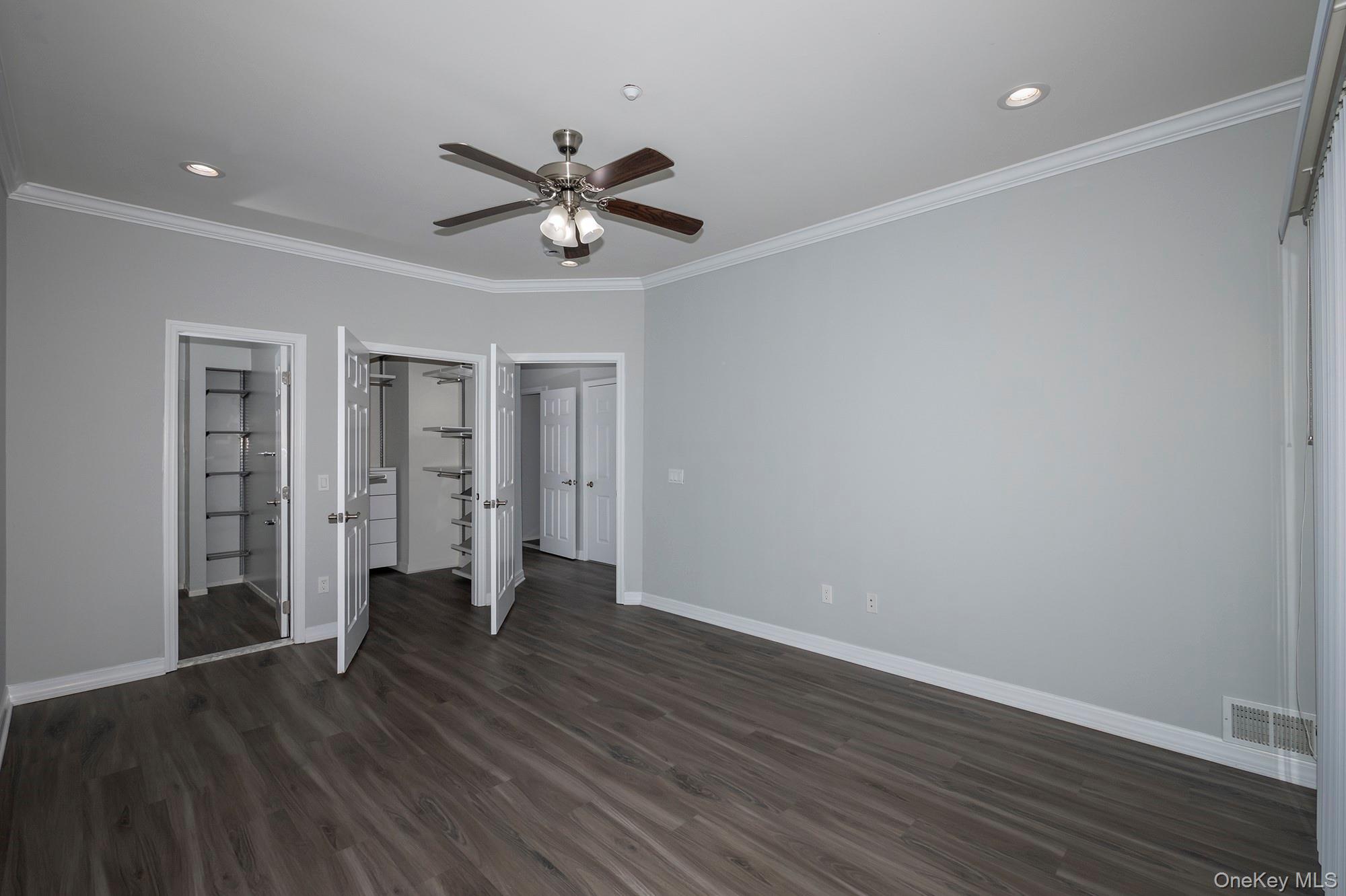 216 Centre Court, Unit 216 Medford, NY 11763 - Photo 7 of 12