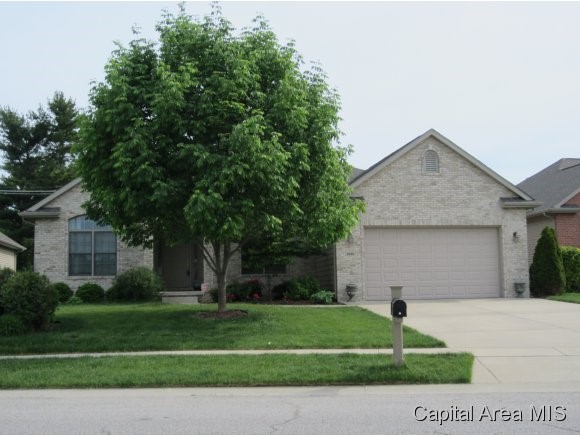 2320 West Laurel Street Springfield, IL 62704 - Photo 1 of 18 Gallery Image 1