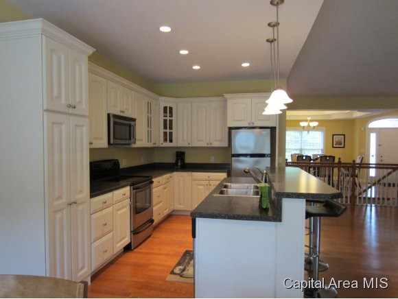 2320 West Laurel Street Springfield, IL 62704 - Photo 7 of 18 Gallery Image 7