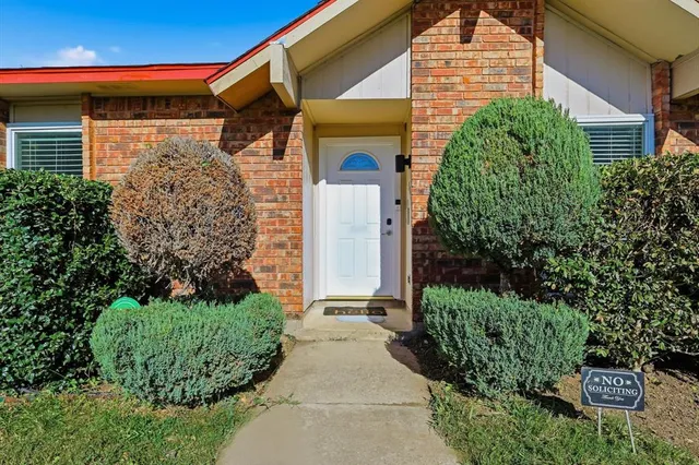 $349,000 | 5016 Wheeler Circle, The Colony, TX 75056