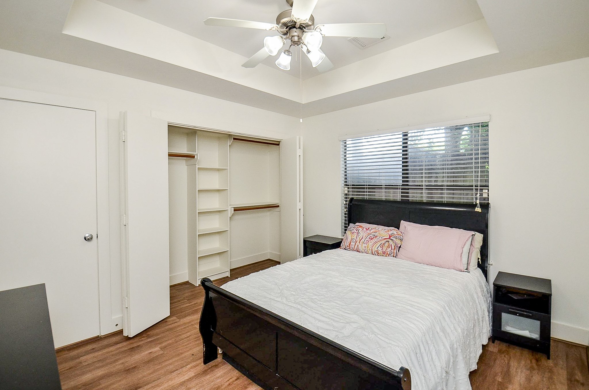 3413 Rolgom Pl Court Houston, TX 77021 - Photo 16 of 20 Secondary bedroom #1