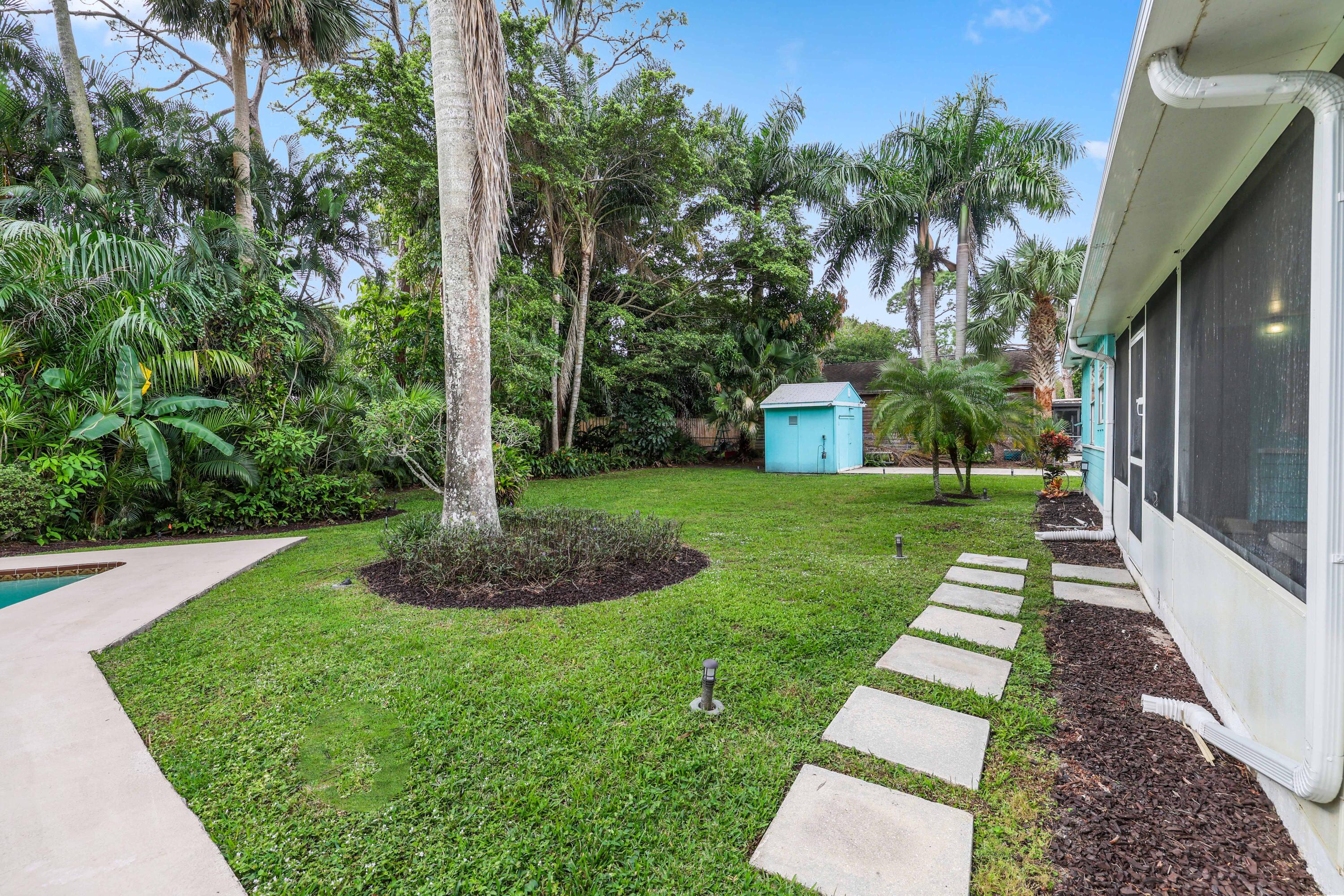 5554 Hibiscus Road Jupiter, FL 33458 - Photo 48 of 66 Yard Facing West