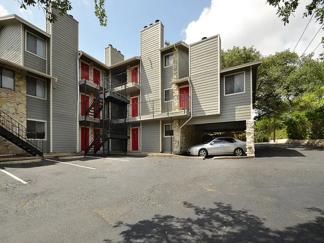 $795 | 9079 Jollyville Road, Unit 206, Austin, TX 78759