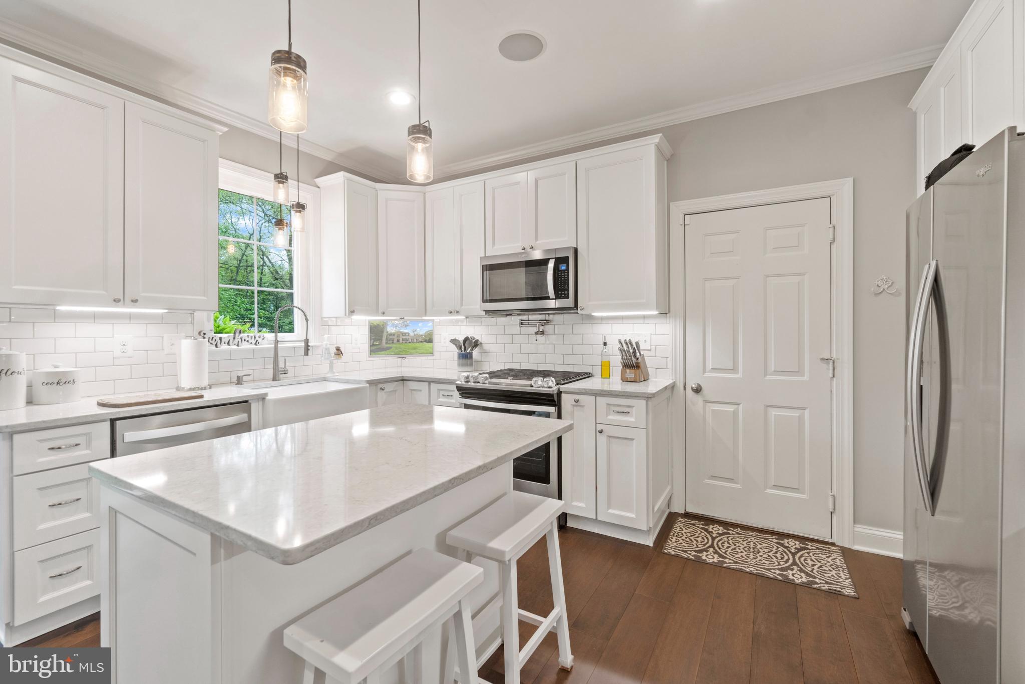 1357 Old Water Oak Point Road Pasadena, MD 21122 - Photo 12 of 50 Gallery Image 12