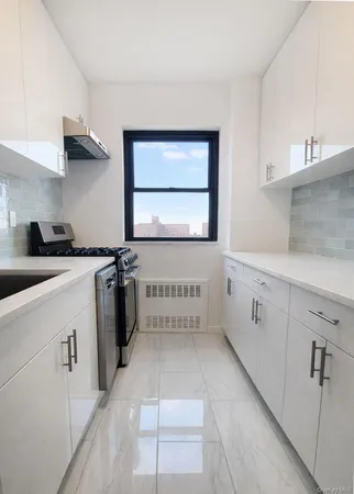 $409,000 | 64-34 102nd Street, Unit 9D | Rego Park