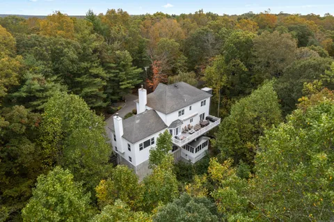 $1,299,000 | 38 Sportsman Hill Road, Madison, CT 06443