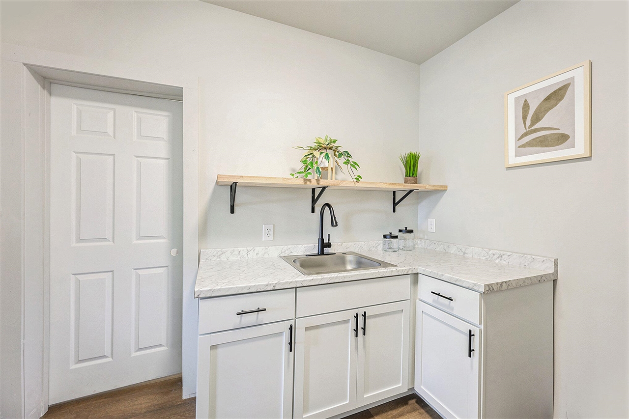 415 West Walnut Street Kalamazoo, MI 49007 - Photo 4 of 18