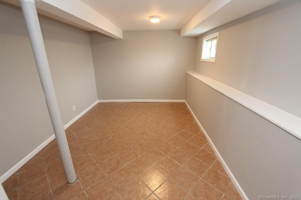 1400 Meriden Road, Unit 52 Waterbury, CT 06705 - Photo 18 of 21 Finished Lower Level