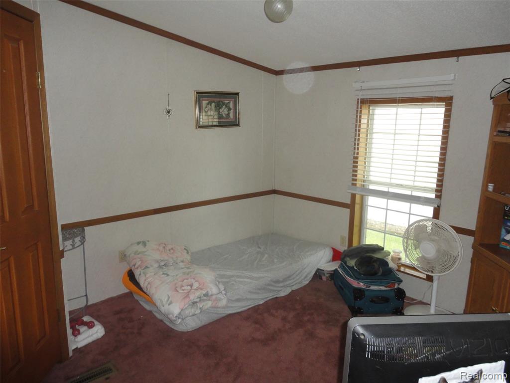 251 Inverness Lane Temperance, MI 48182 - Photo 17 of 23