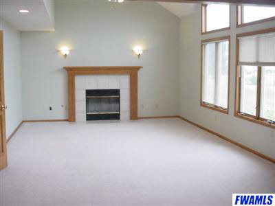 10833 Summer Chase Road Fort Wayne, IN 46818 - Photo 3 of 12
