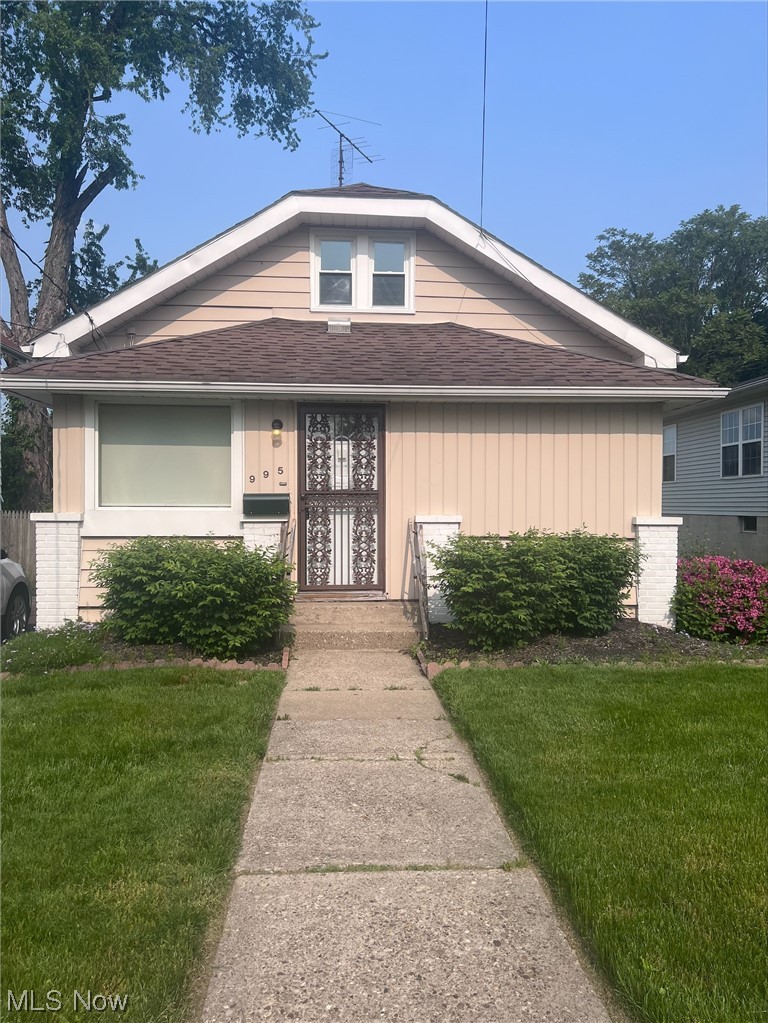 995 Nevin Street Akron, OH 44310 - Photo 1 of 22 Gallery Image 1