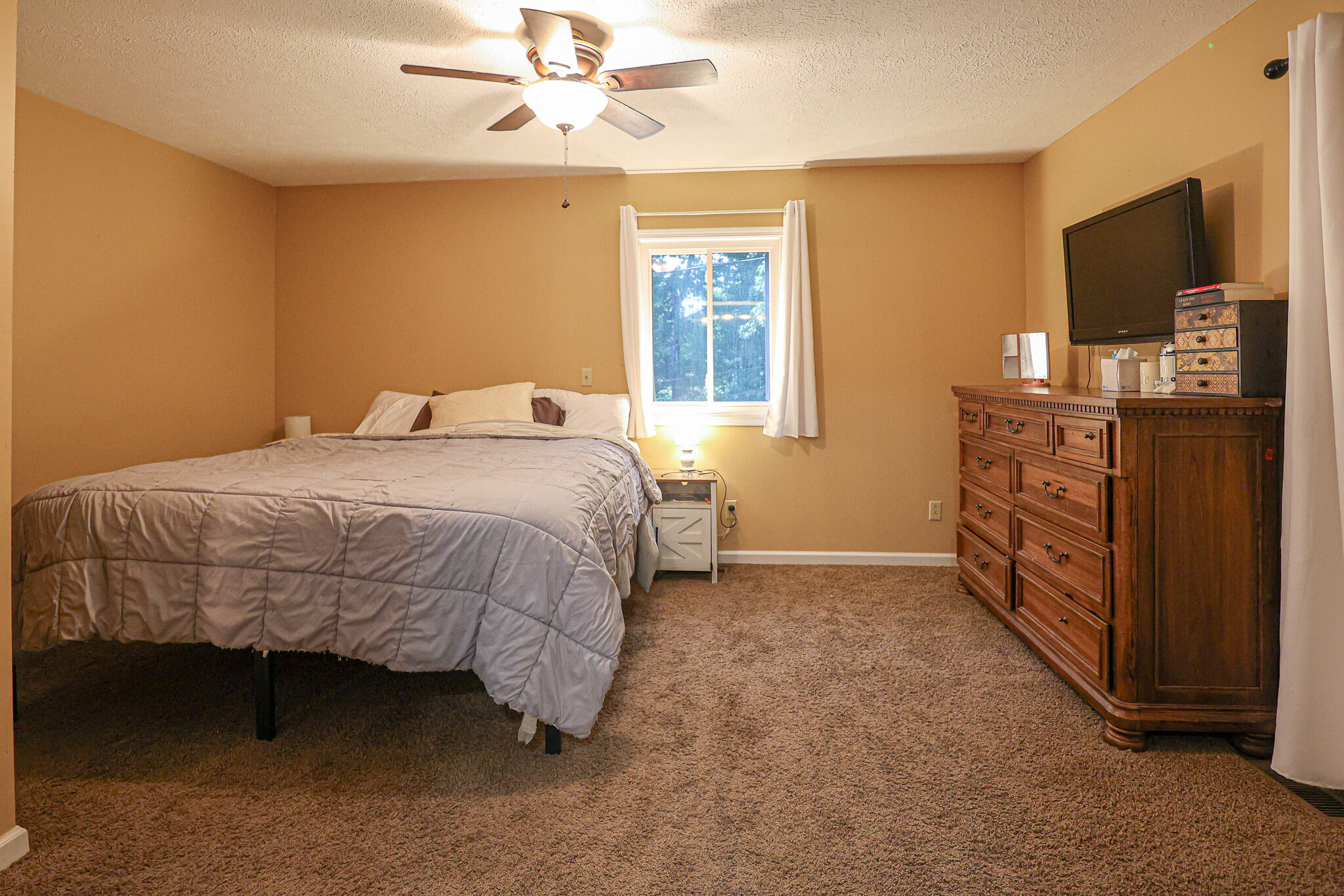 6765 Ivo Wurth Road Paducah, KY 42001 - Photo 37 of 44 Primary Bedroom