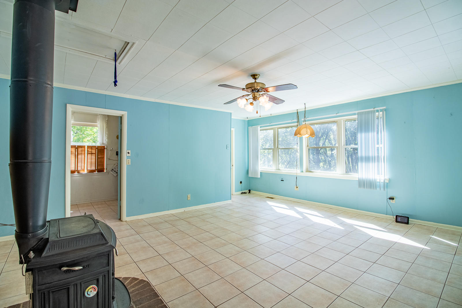 619 Lullwater Road Chattanooga, TN 37405 - Photo 17 of 47 619-Lullwater-Low-Res-Photos-11