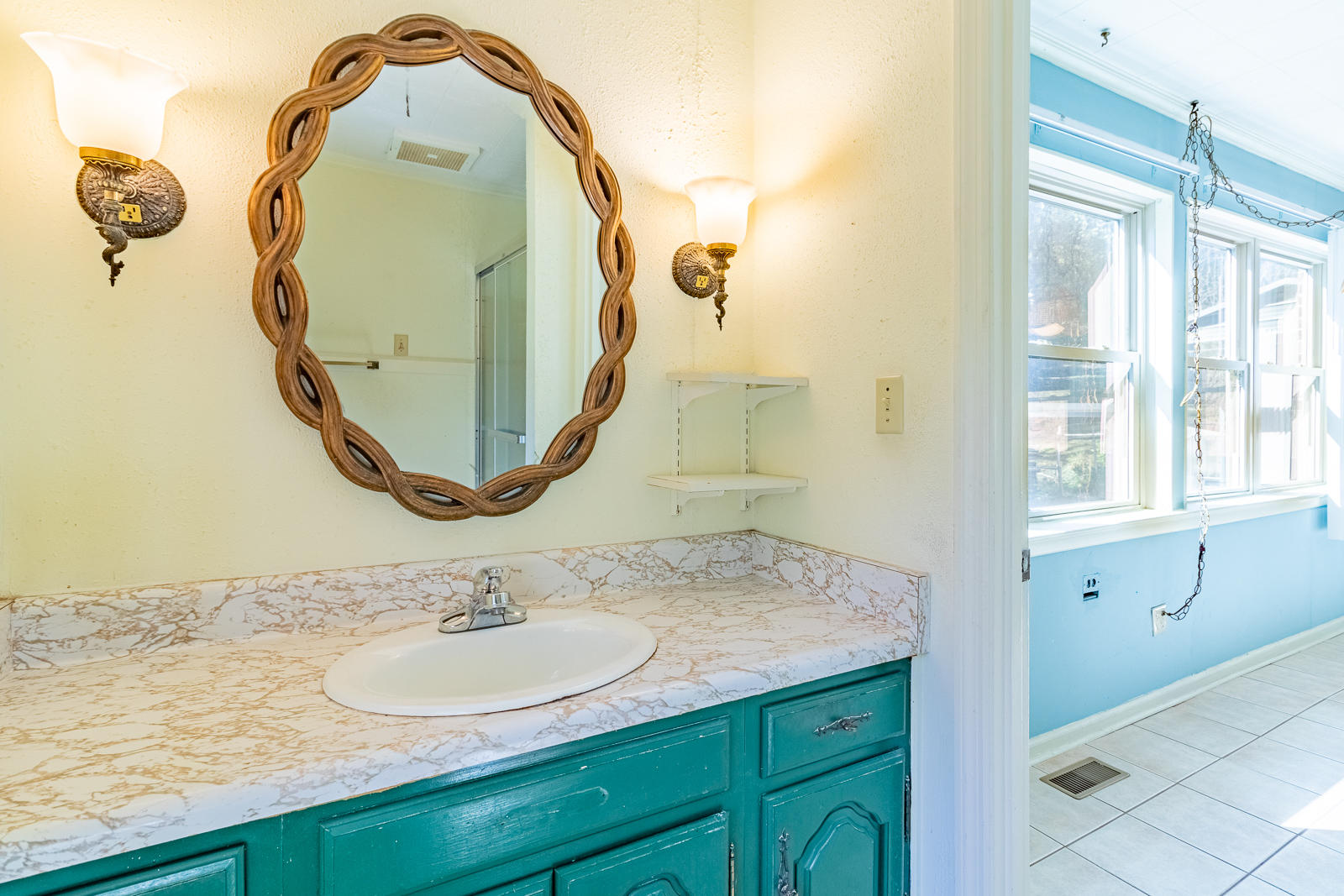619 Lullwater Road Chattanooga, TN 37405 - Photo 21 of 47 619-Lullwater-Low-Res-Photos-15