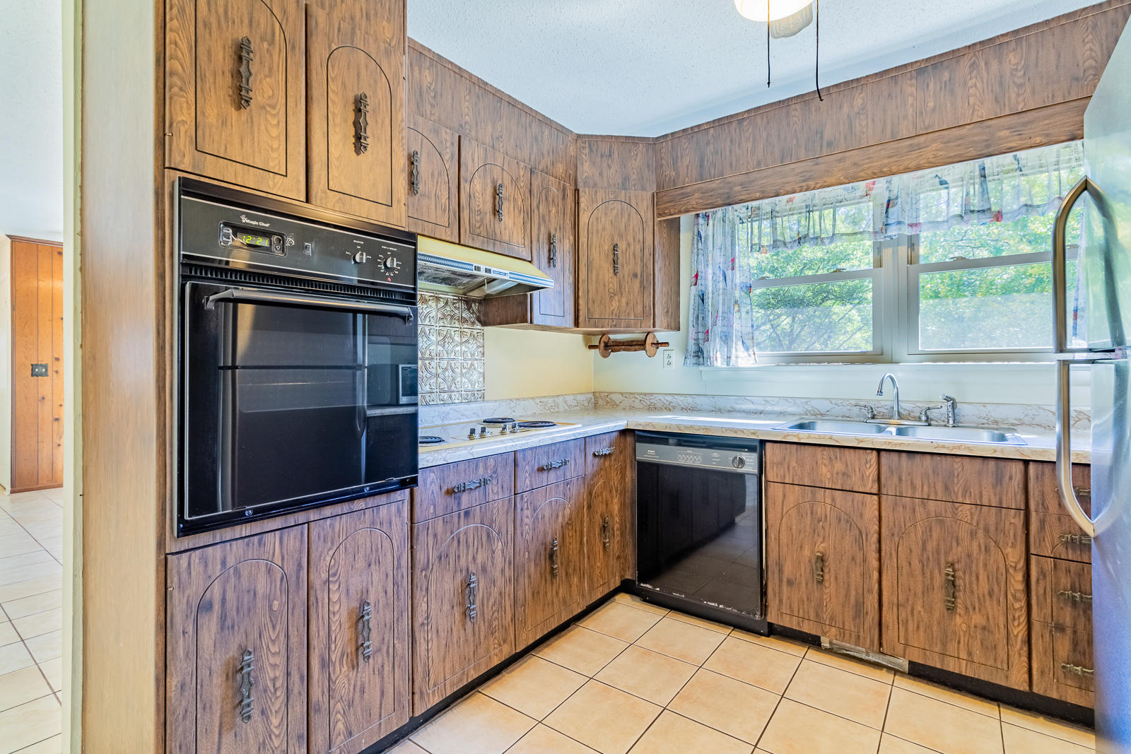 619 Lullwater Road Chattanooga, TN 37405 - Photo 24 of 47 619-Lullwater-Low-Res-Photos-18