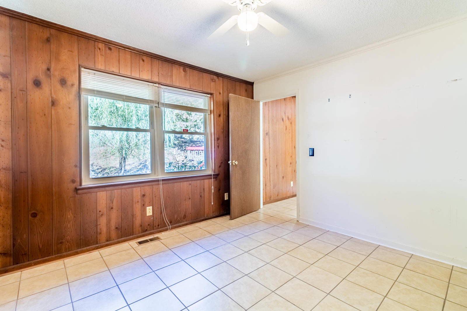 619 Lullwater Road Chattanooga, TN 37405 - Photo 29 of 47 619-Lullwater-Low-Res-Photos-23