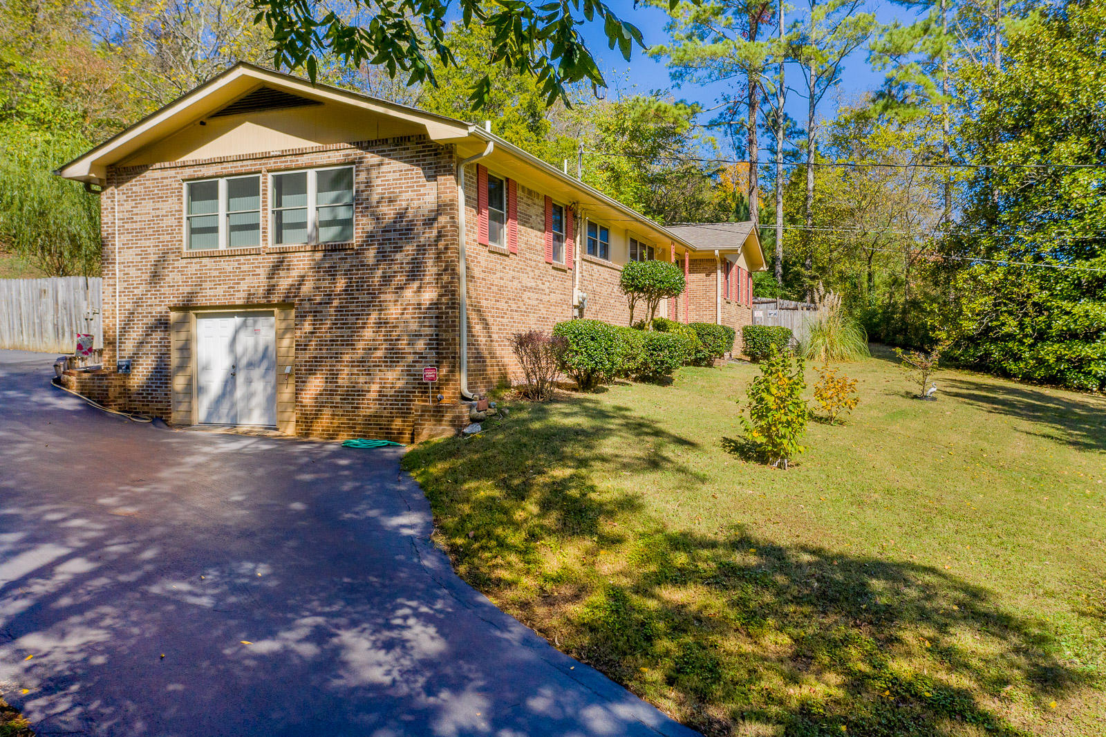 619 Lullwater Road Chattanooga, TN 37405 - Photo 3 of 47 619-Lullwater-Aerial-Low-Res-Photos-7