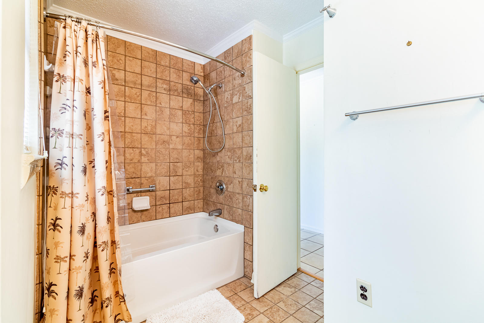 619 Lullwater Road Chattanooga, TN 37405 - Photo 31 of 47 619-Lullwater-Low-Res-Photos-25
