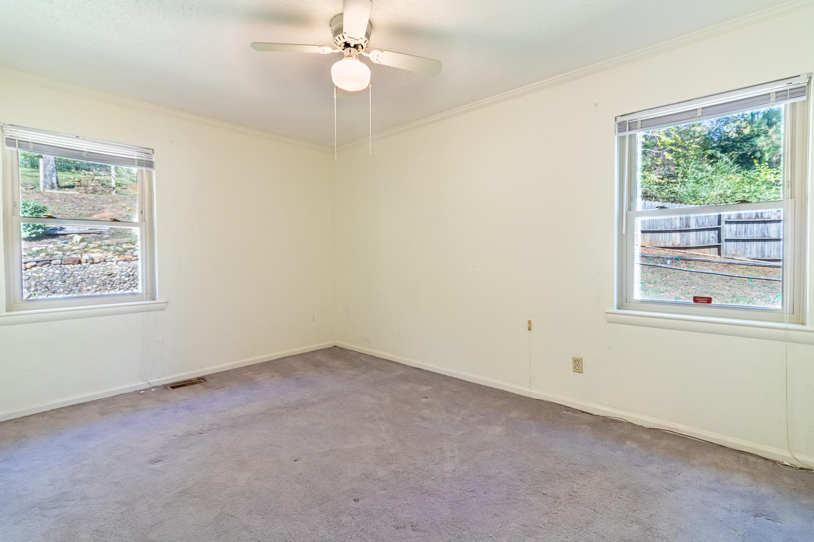 619 Lullwater Road Chattanooga, TN 37405 - Photo 34 of 47 619-Lullwater-Low-Res-Photos-28