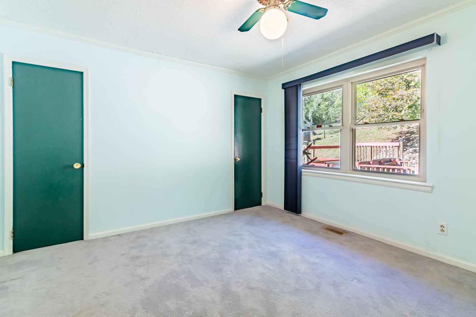619 Lullwater Road Chattanooga, TN 37405 - Photo 36 of 47 619-Lullwater-Low-Res-Photos-30