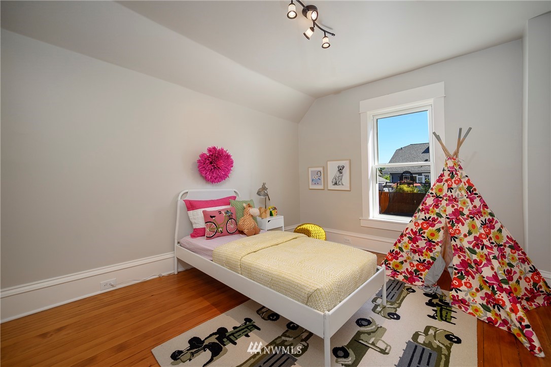 1421 North 48th Street Seattle, WA 98103 - Photo 14 of 24 Gallery Image 14