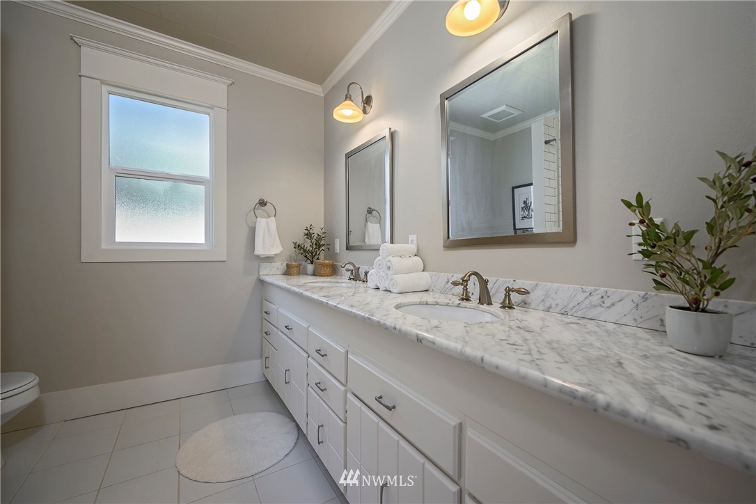 1421 North 48th Street Seattle, WA 98103 - Photo 16 of 24 Gallery Image 16