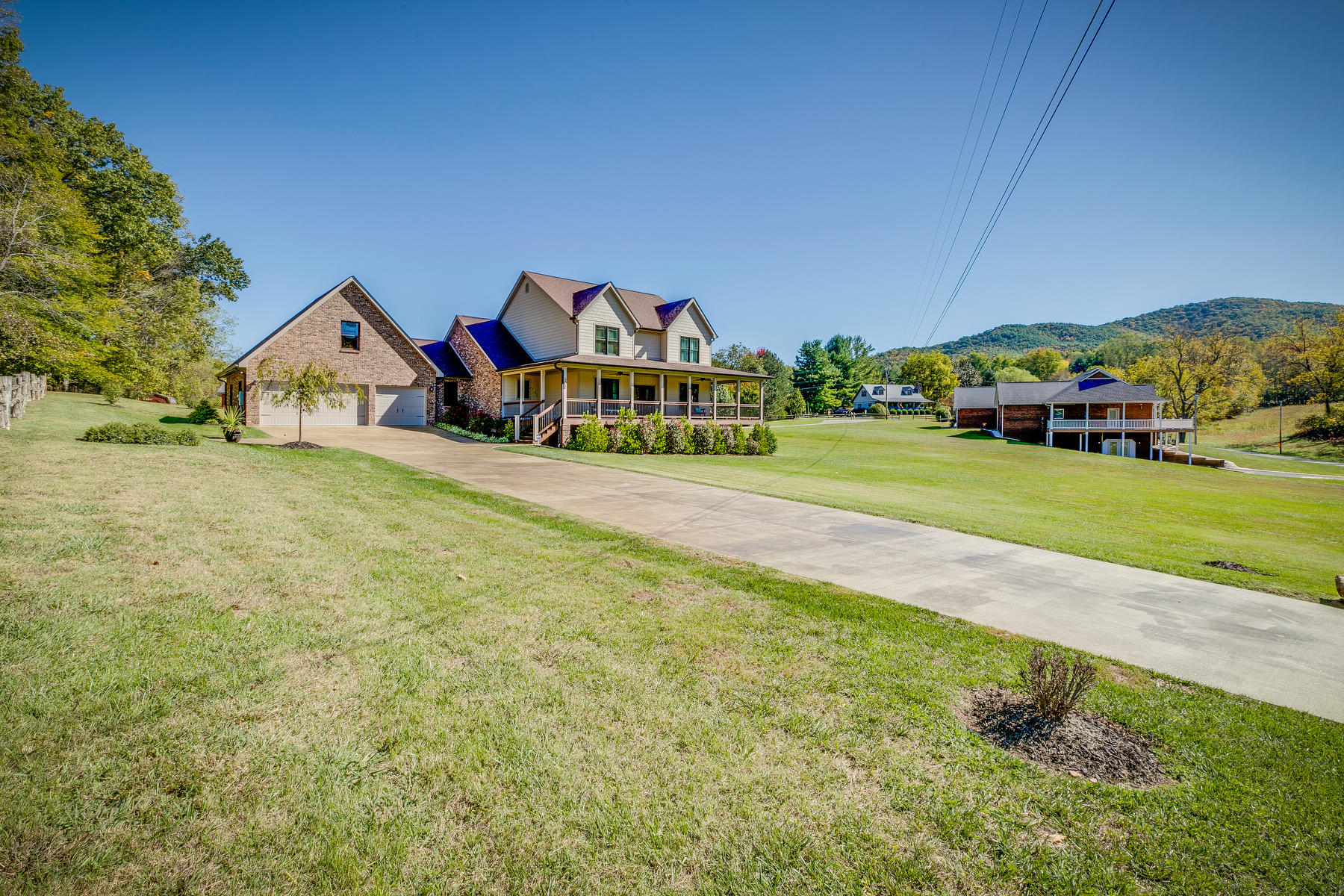 103 Marbleton Road Unicoi, TN 37601 - Photo 4 of 69 004