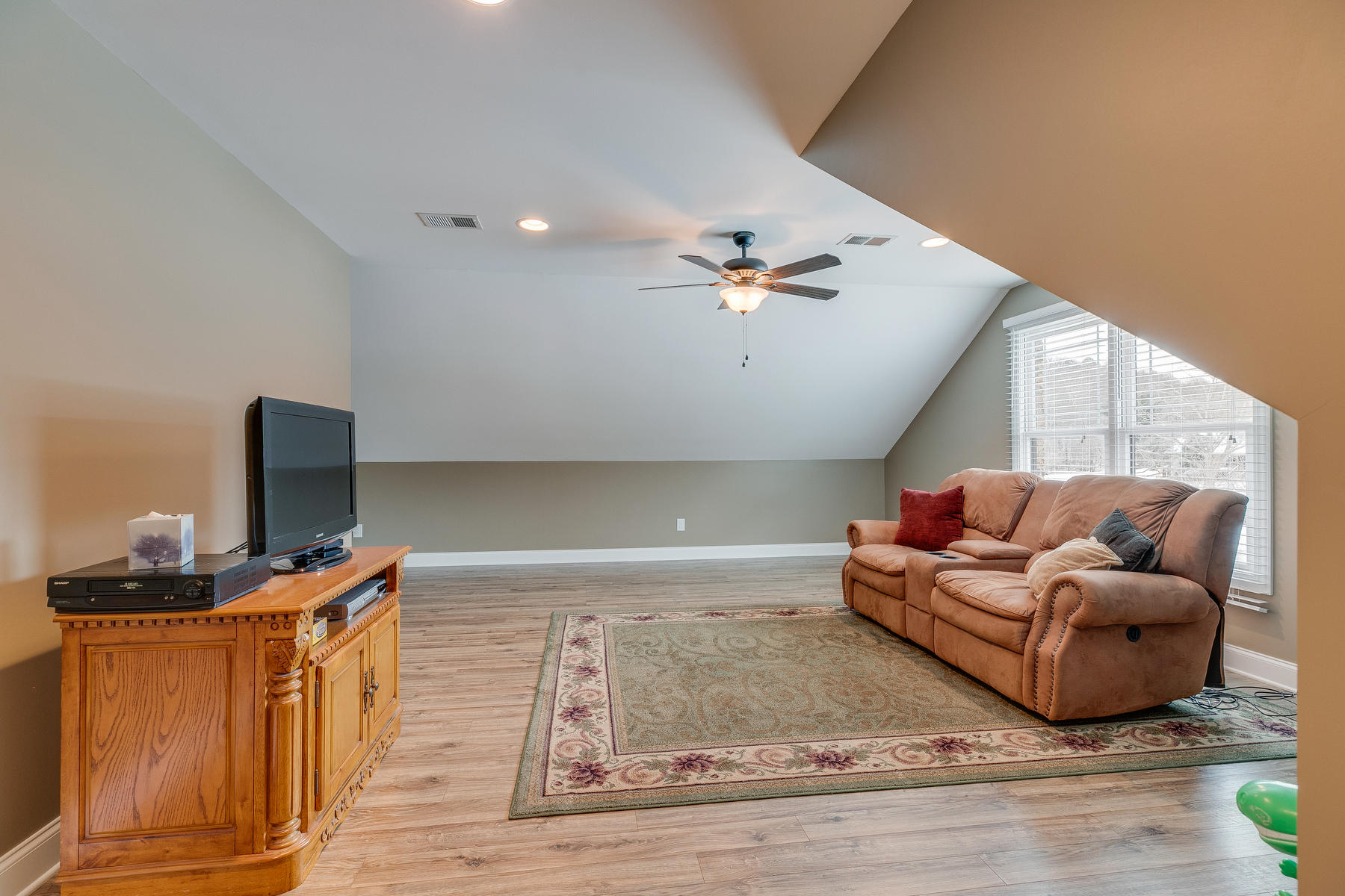 103 Marbleton Road Unicoi, TN 37601 - Photo 42 of 69 043