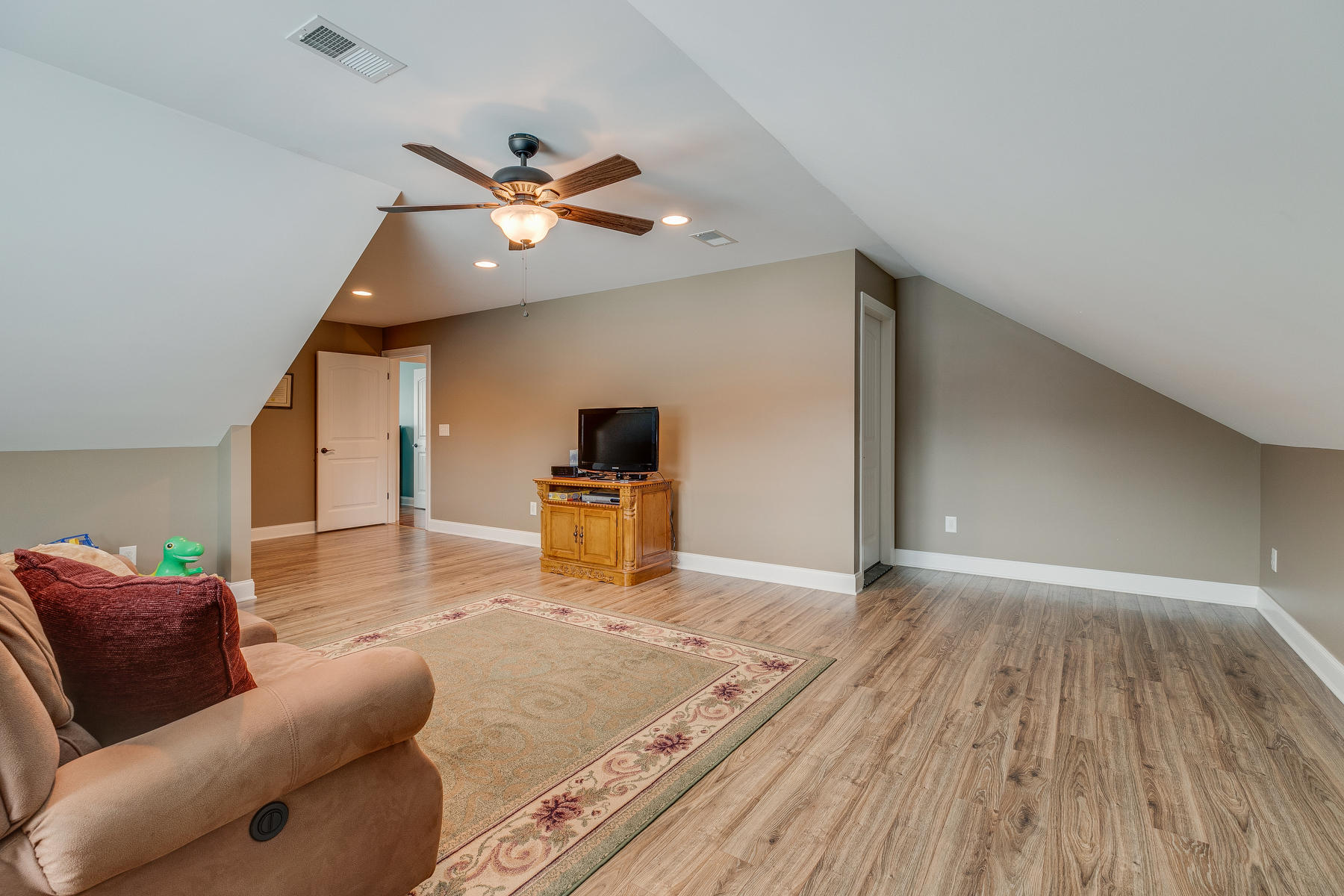 103 Marbleton Road Unicoi, TN 37601 - Photo 43 of 69 044